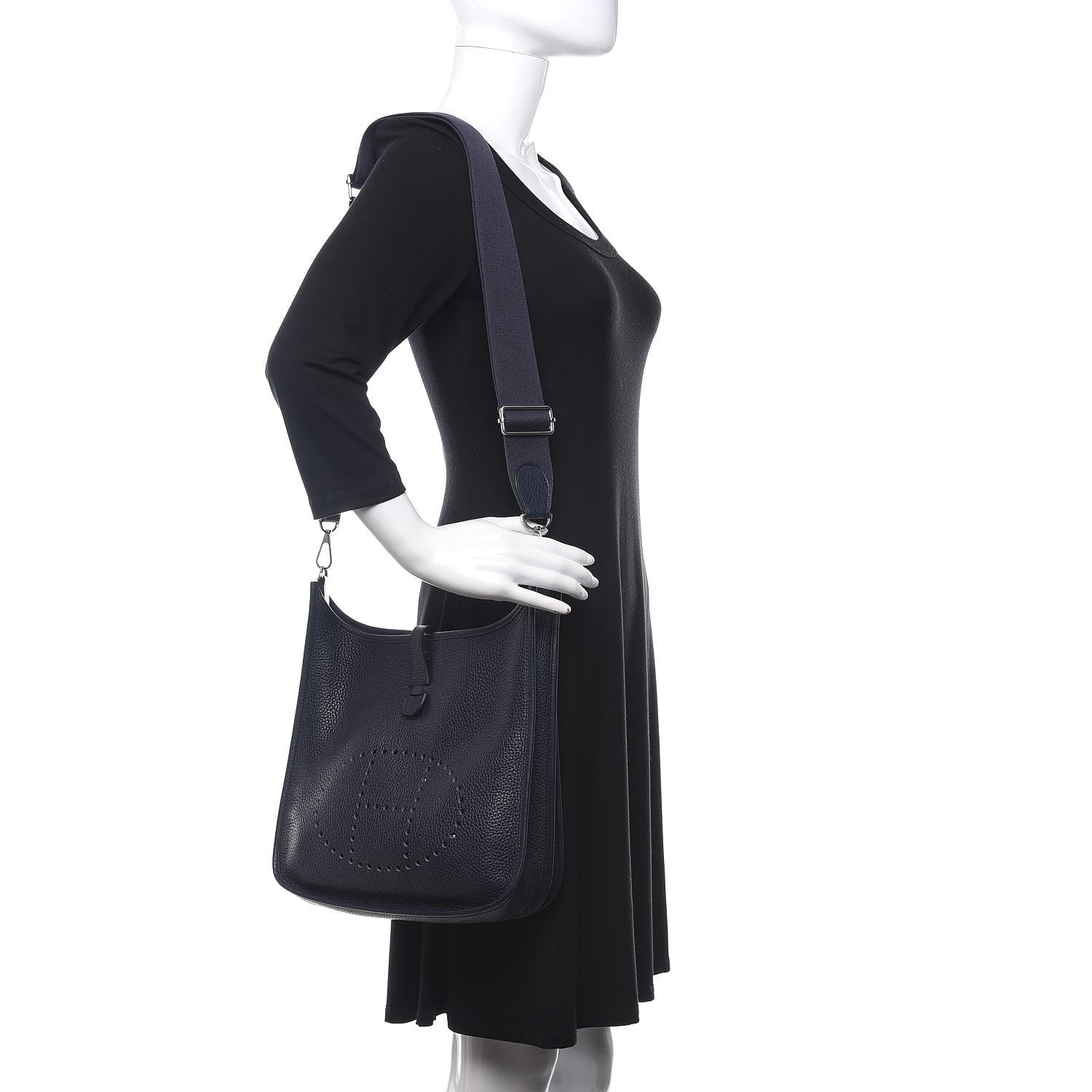 Hermes Taurillon Clemence Evelyne III PM Bleu Nuit 2 of 10