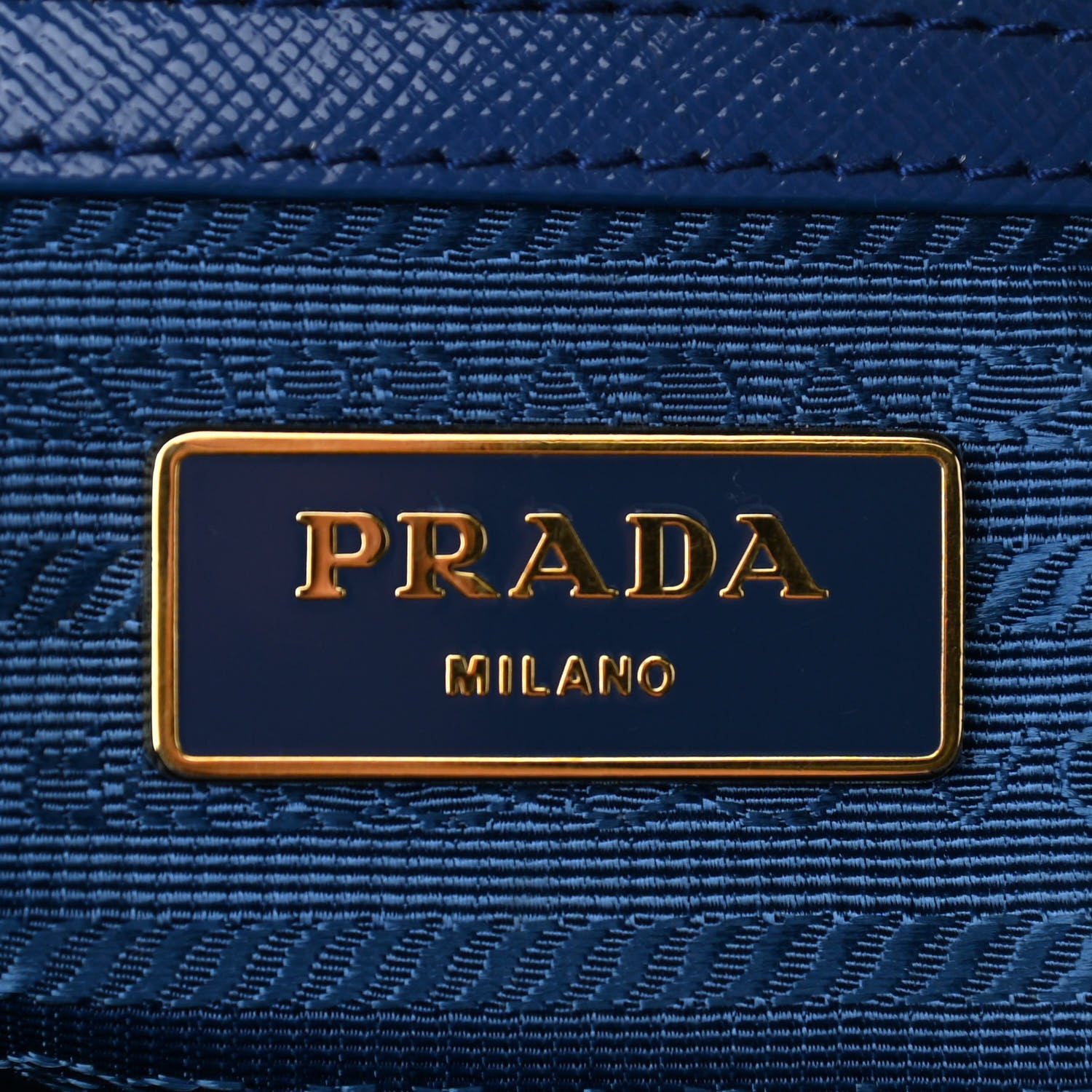 Prada Saffiano Vernice Bauletto Azzurro 6 of 9