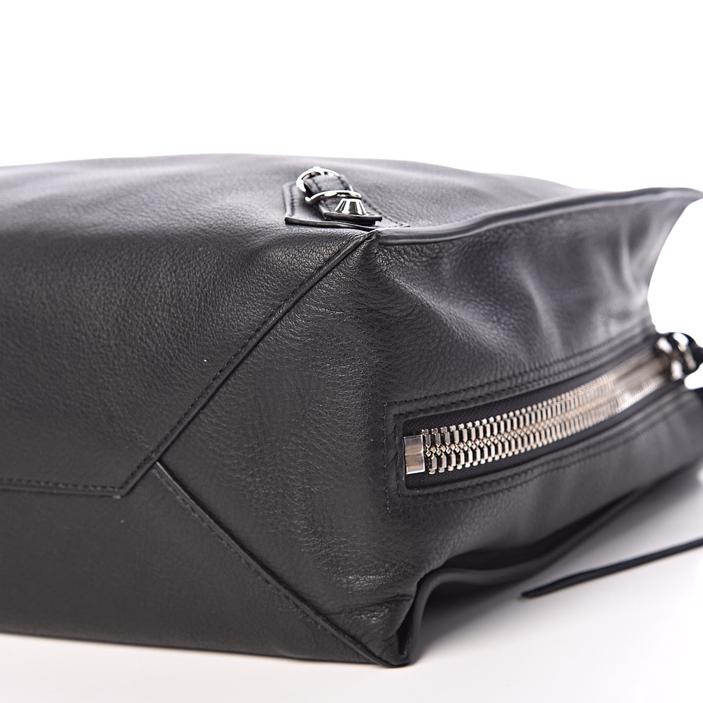 Veau Papier B4 Zip Around Tote Black