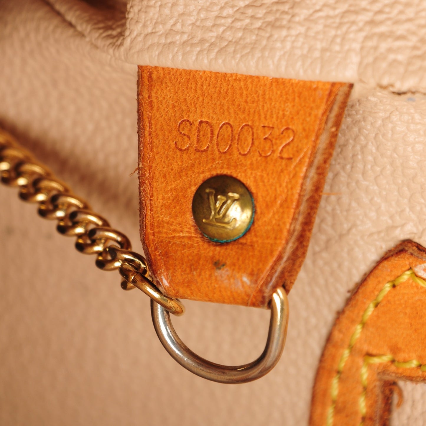 Monogram Petit Bucket 23