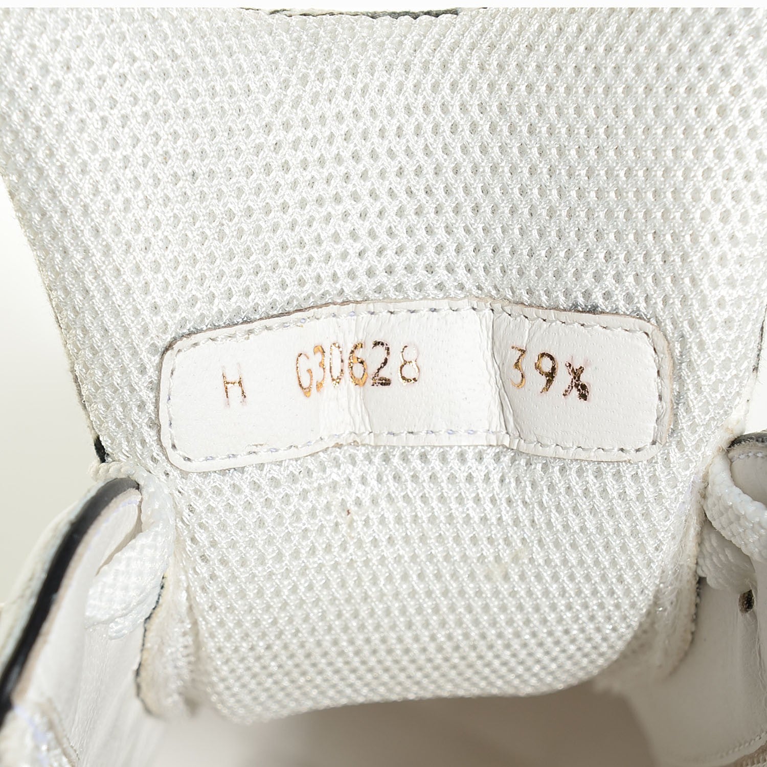 Chanel Suede Calfskin CC Sneakers 39.5 White Black 6 of 7
