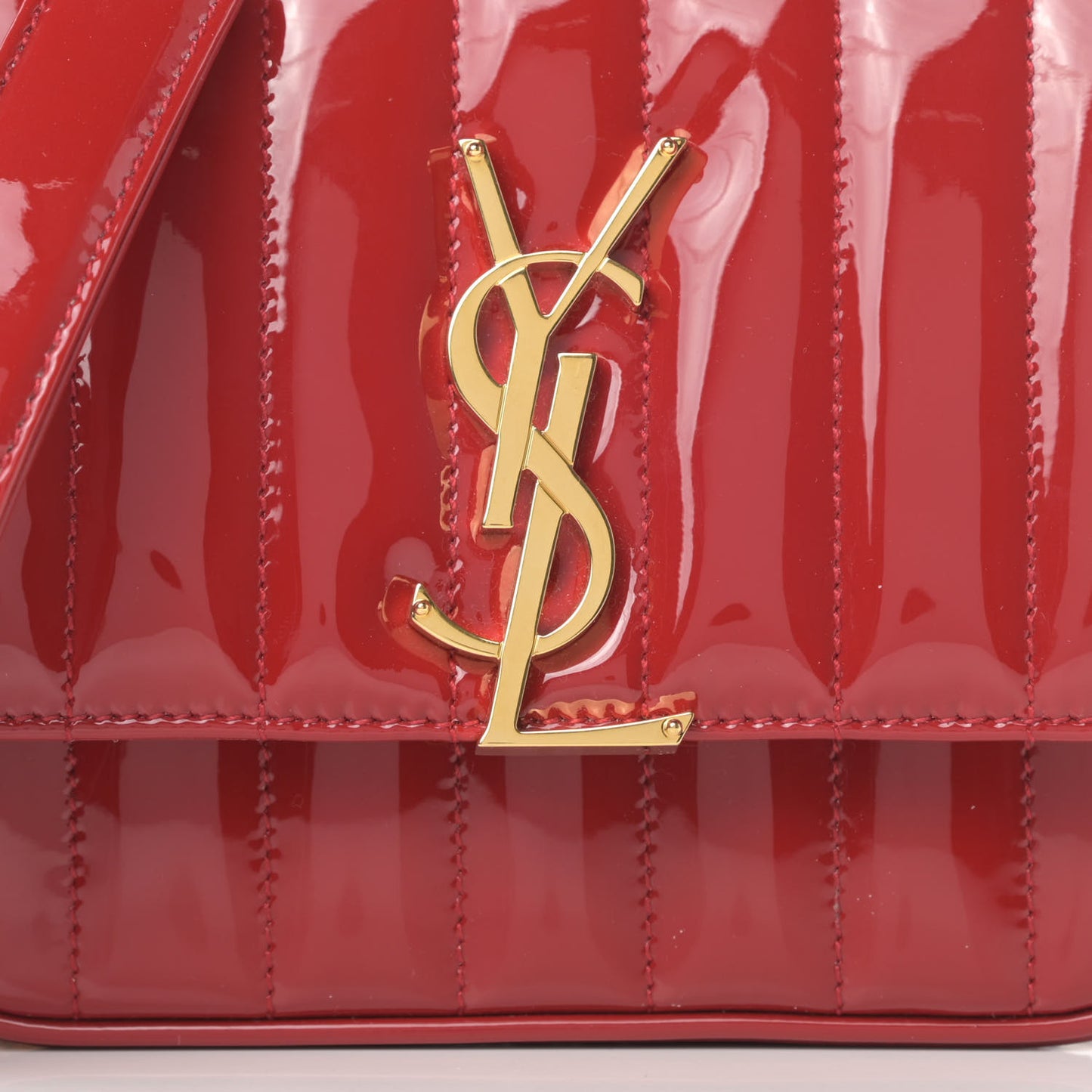 Patent Matelasse Monogram Small Vicky Chain Bag Red