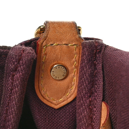 Louis Vuitton Monogram Favorite MM 13 of 17