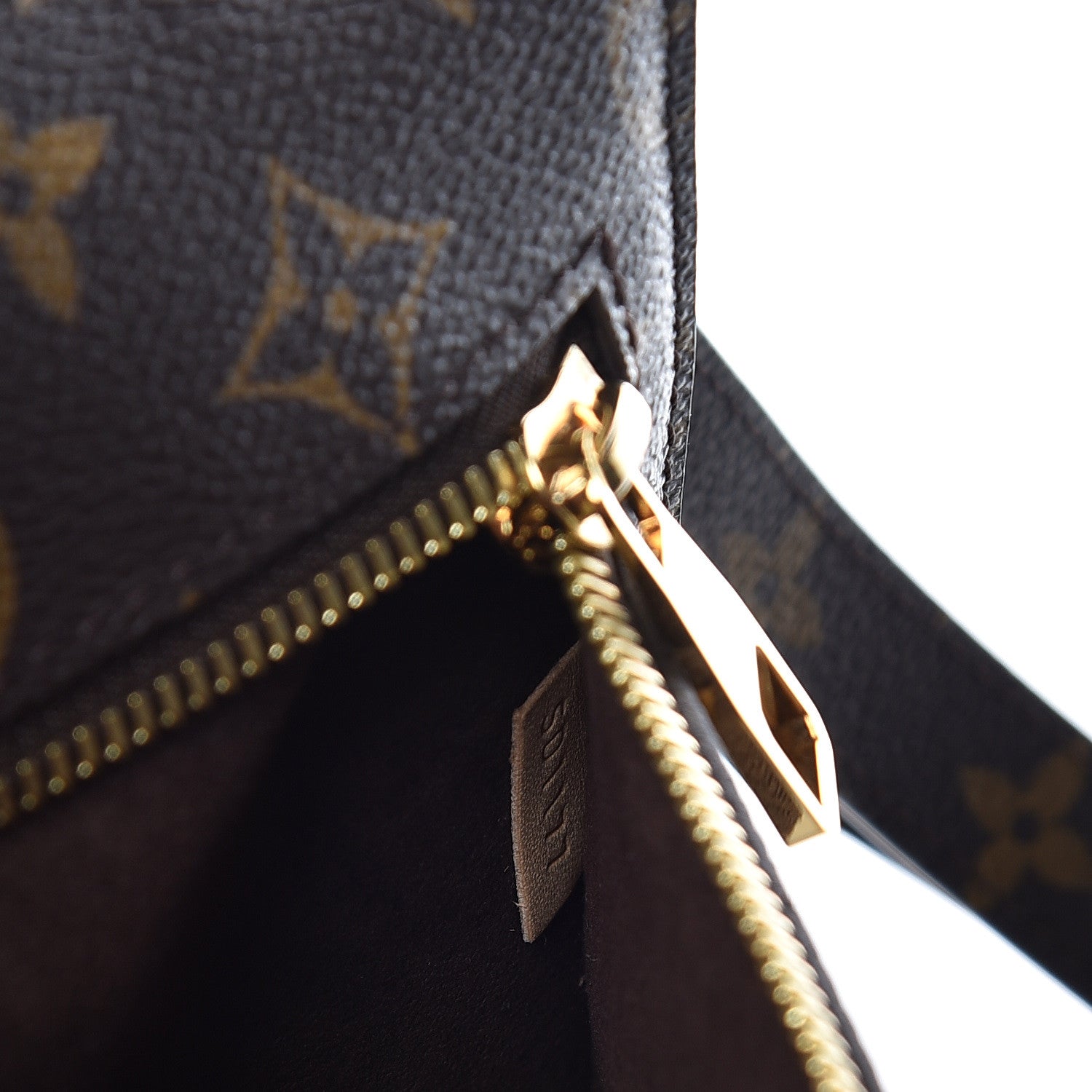 Louis Vuitton Monogram Pochette Metis 10 of 10