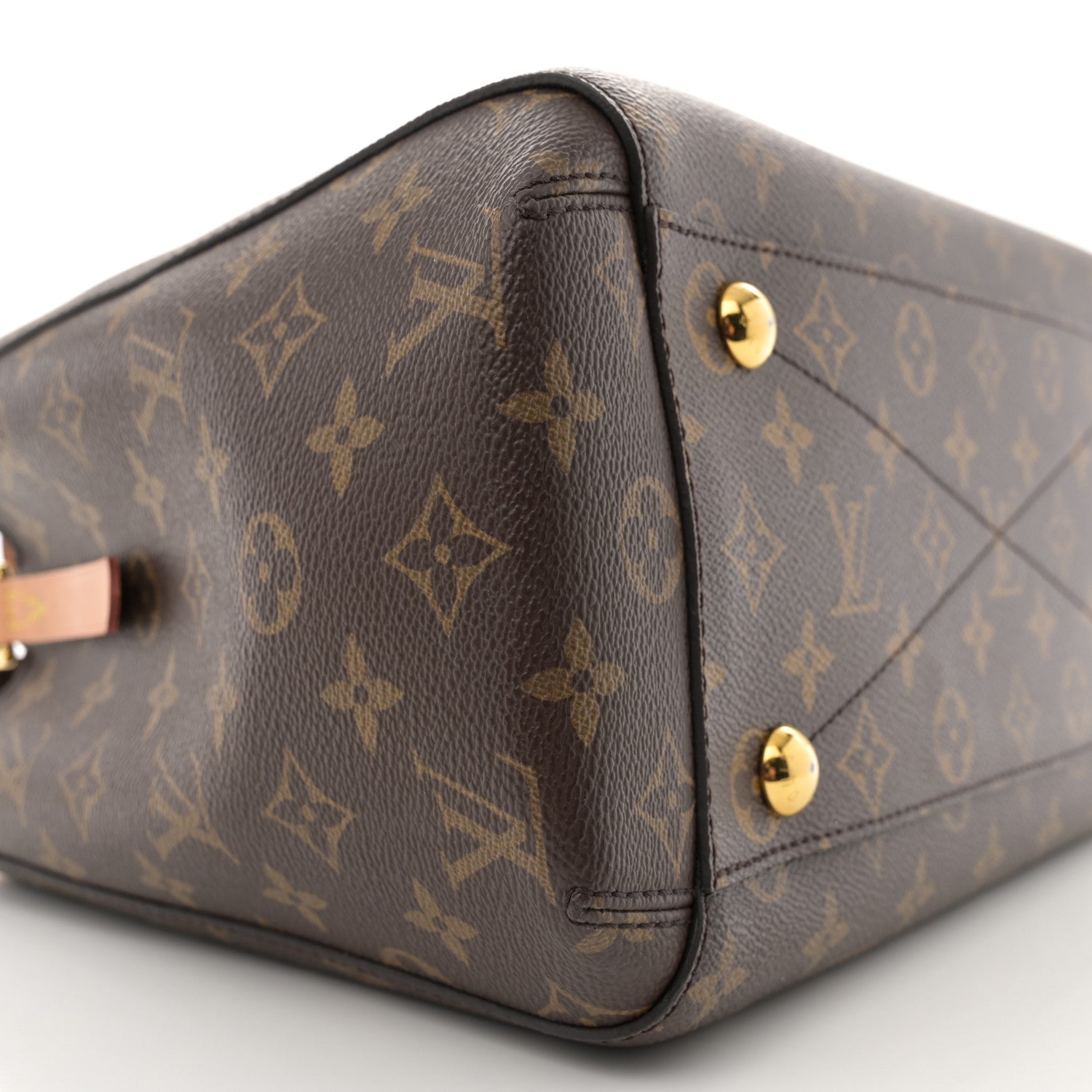 Louis Vuitton Monogram Montaigne MM 9 of 13