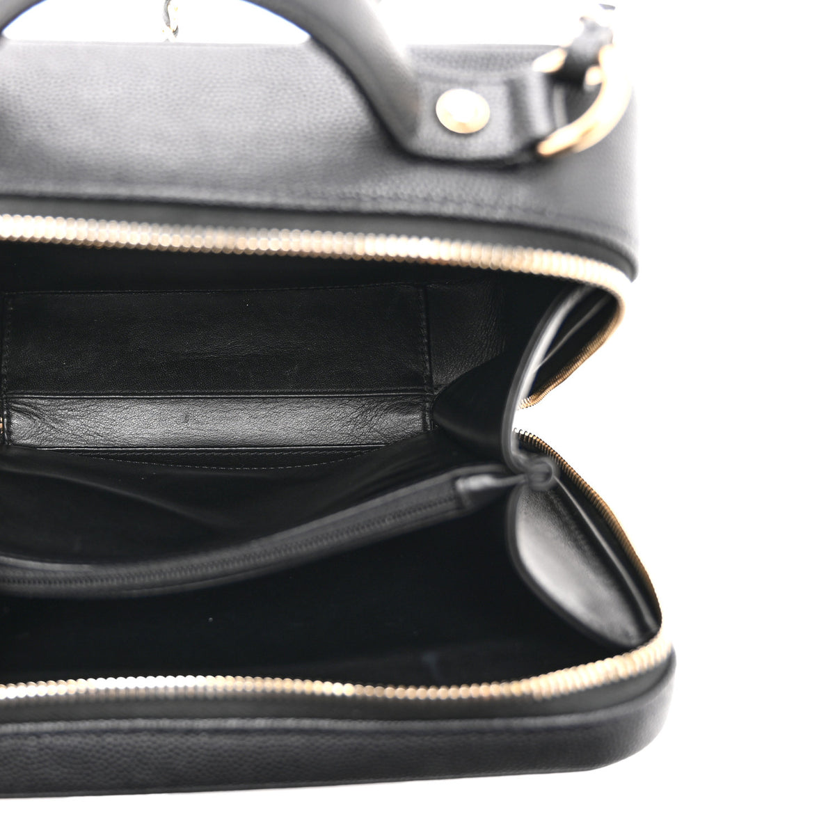 Caviar Quilted Medium CC Filigree Vanity Case Black