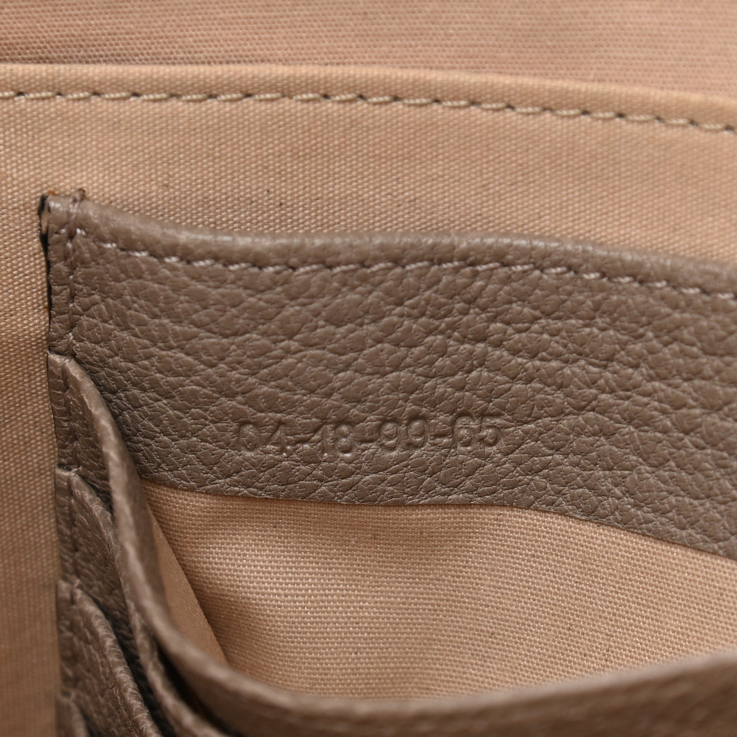 Grained Calfskin Joe Clutch Motty Grey