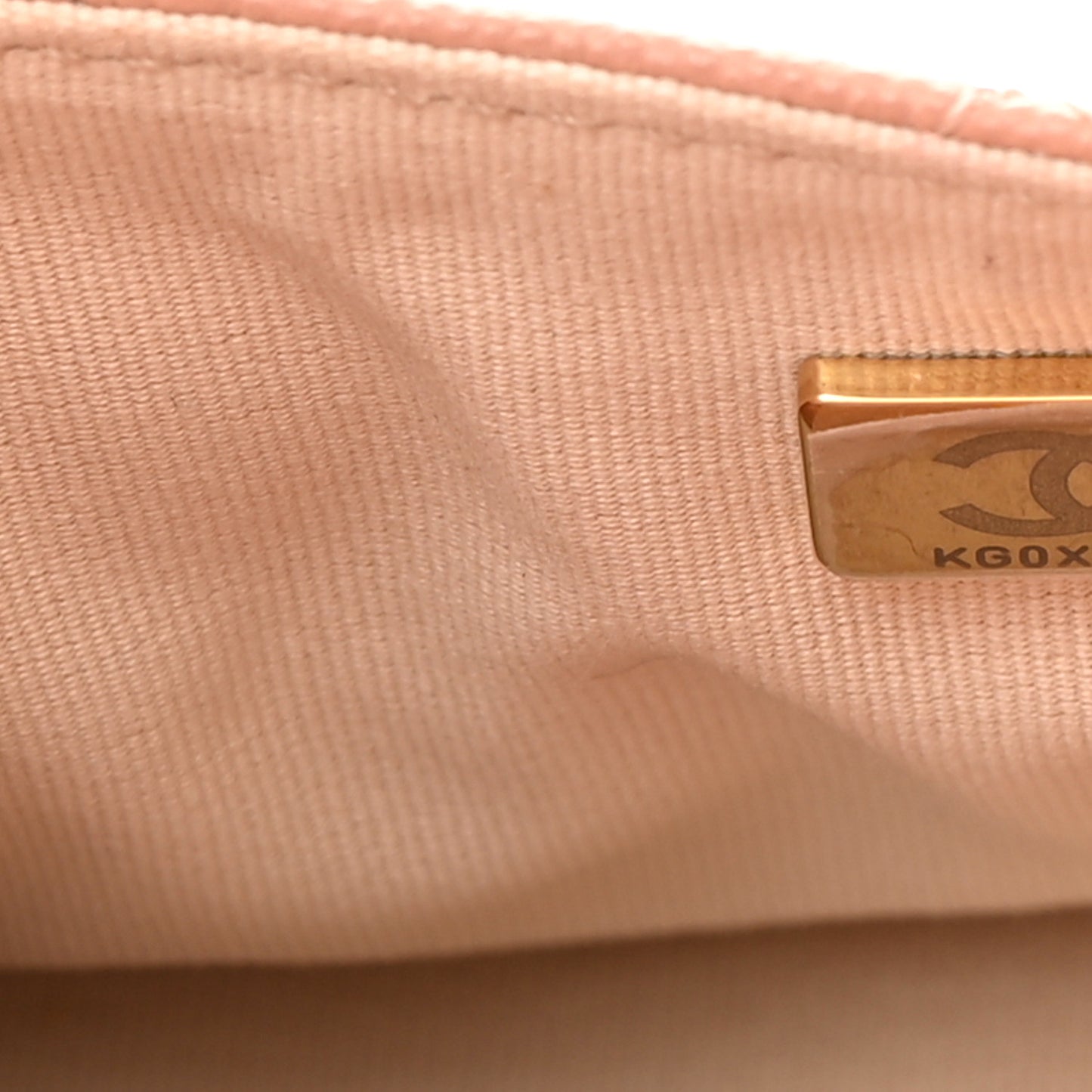 Caviar Quilted Wavy CC Hobo Beige