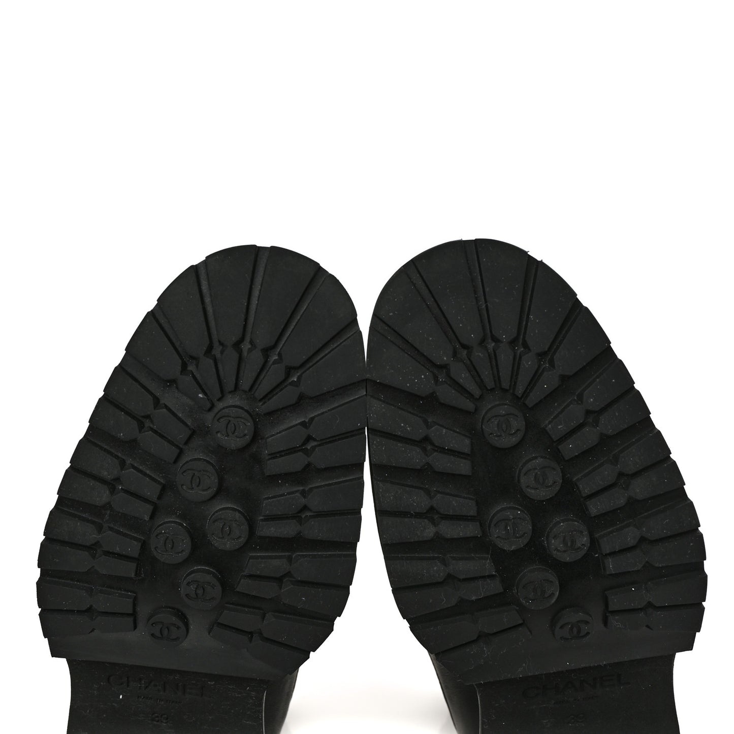 Crumpled Calfskin Patent Cap Toe Short Boots 39 Black