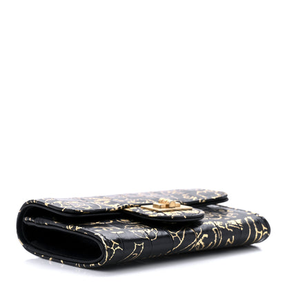 Chanel Calfskin Crocodile Embossed Graffiti 2.55 Cocodile Reissue Flap Card Holder Black Gold 3 of 12