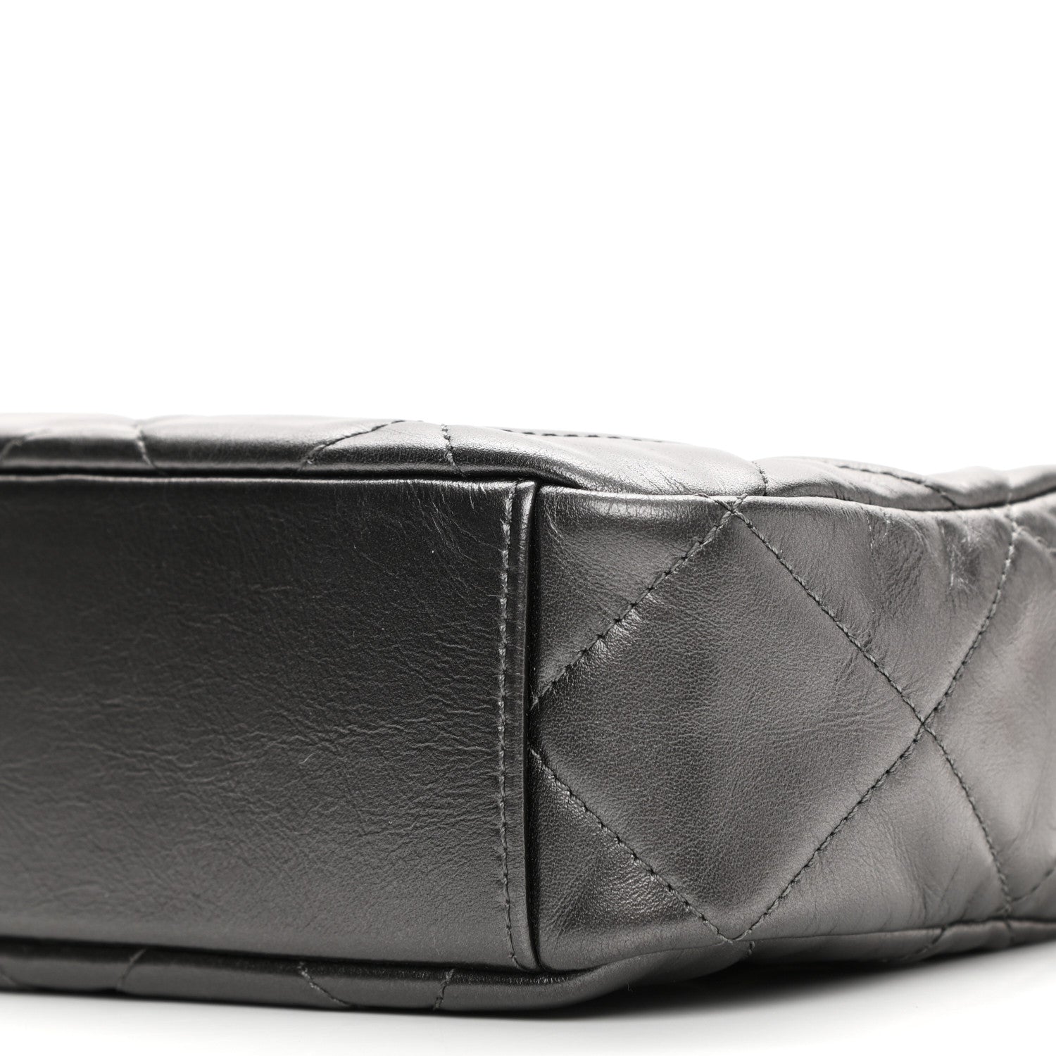 Chanel Metallic Calfskin Pearl Quilted CC Mini Camera Case Ruthenium 10 of 11