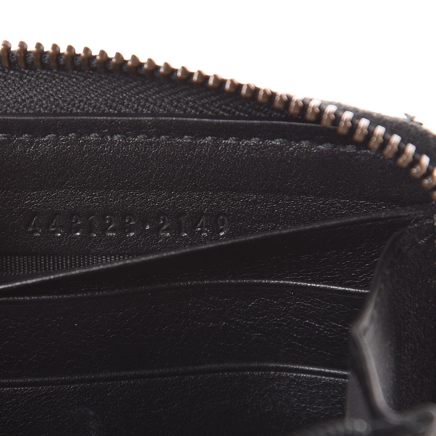 Gucci Calfskin Matelasse GG Marmont Zip Around Wallet Black White 7 of 10