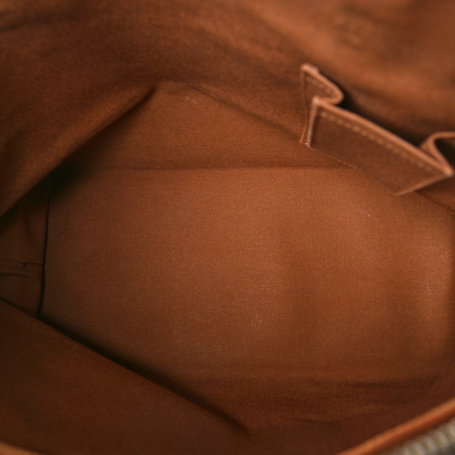 Louis Vuitton Monogram Cabas Mezzo 5 of 9
