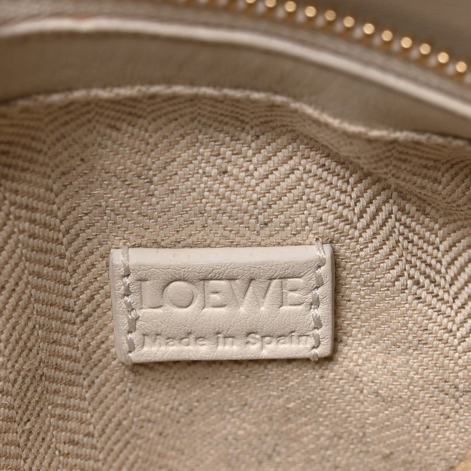 Loewe Calfskin Mini Puzzle Edge Bag Soft White Paper Craft 1830504