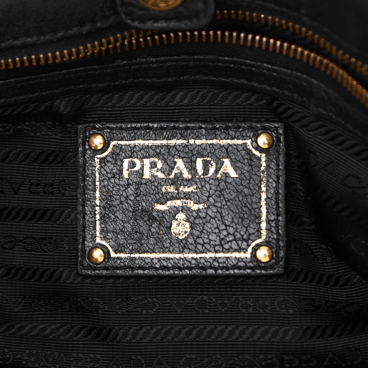 Vitello Daino Tote Black
