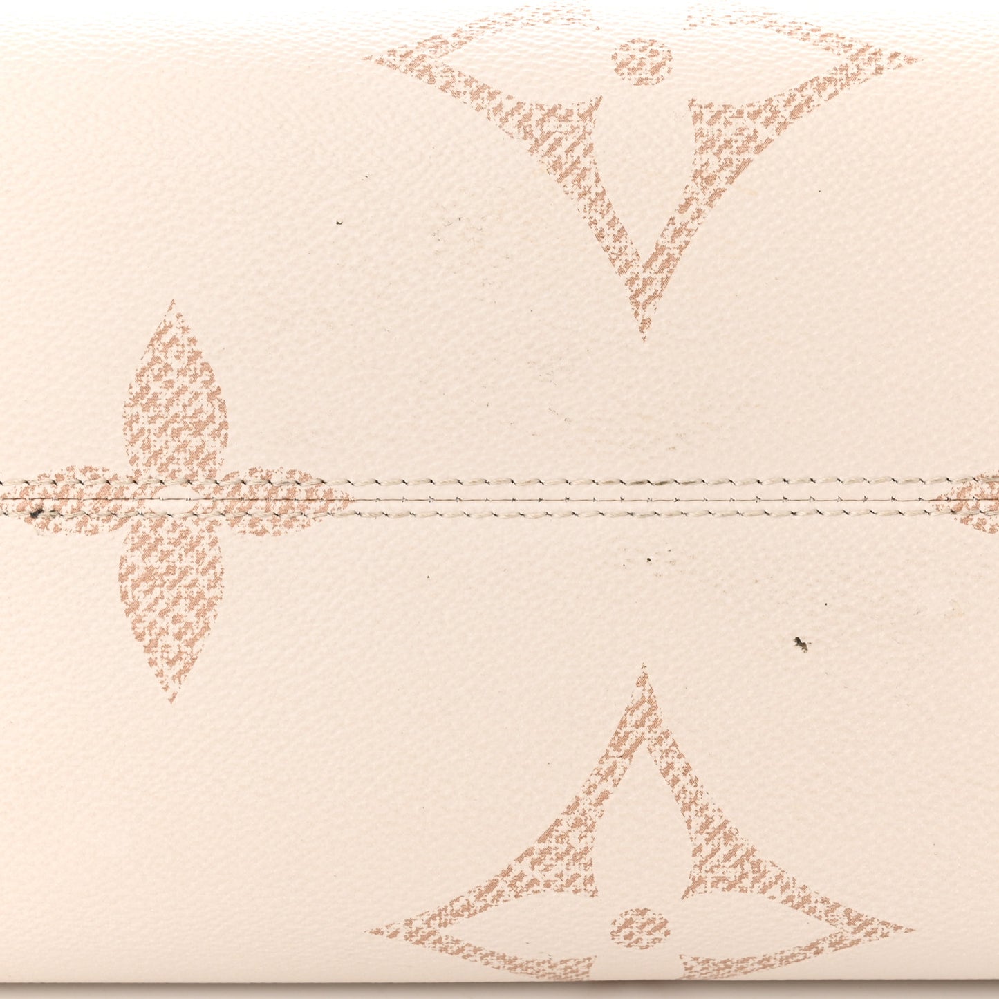 Monogram Dune Giant Onthego MM
