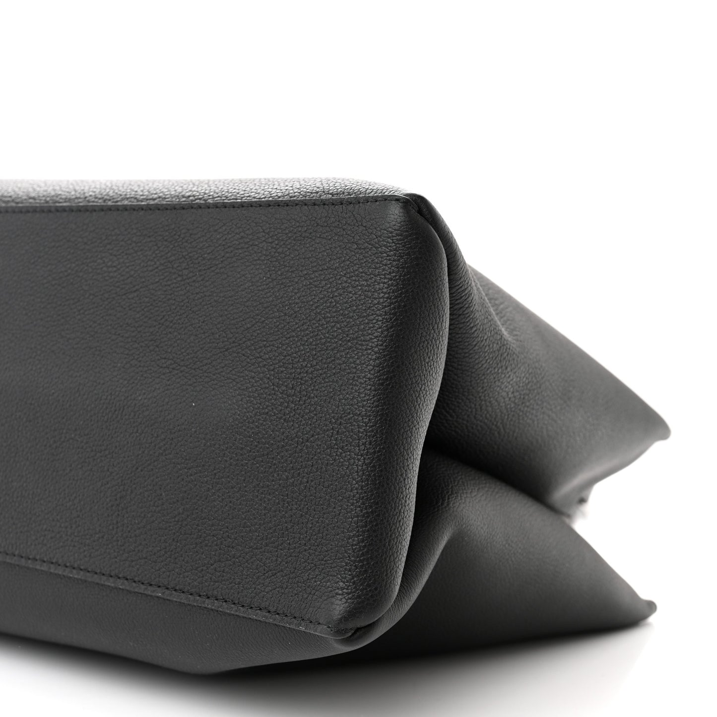 Grained Calfskin Lockme Shopper Black