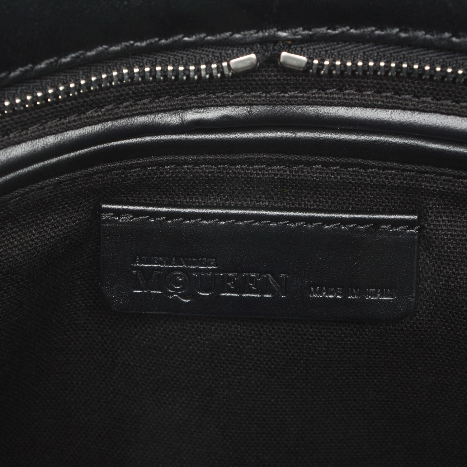 Alexander McQueen Smooth Calfskin Small Star Studded Skull Padlock Zip Around Tote Black 6 of 7
