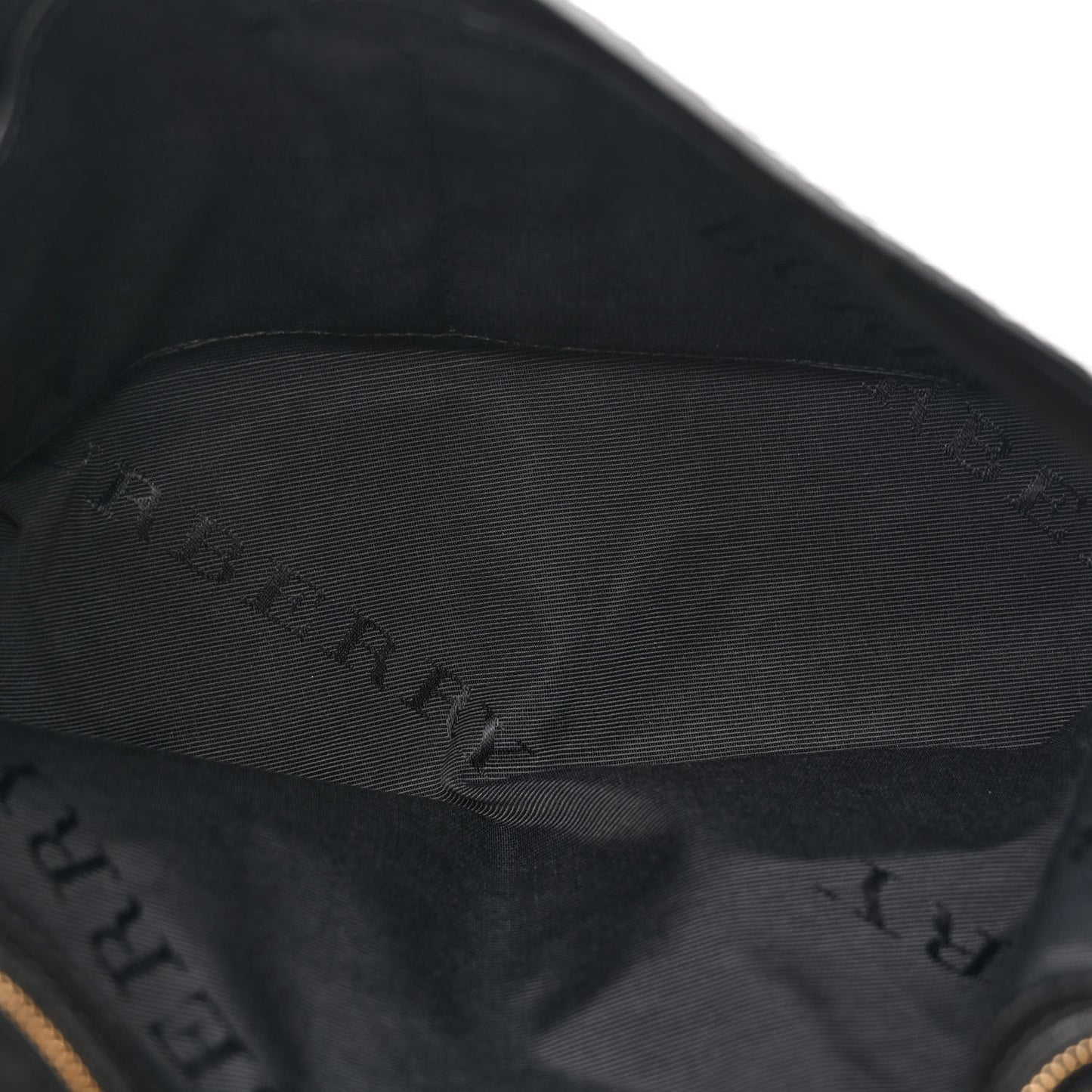 Signature Grain Large Mildenhall Shoulder Bag Black