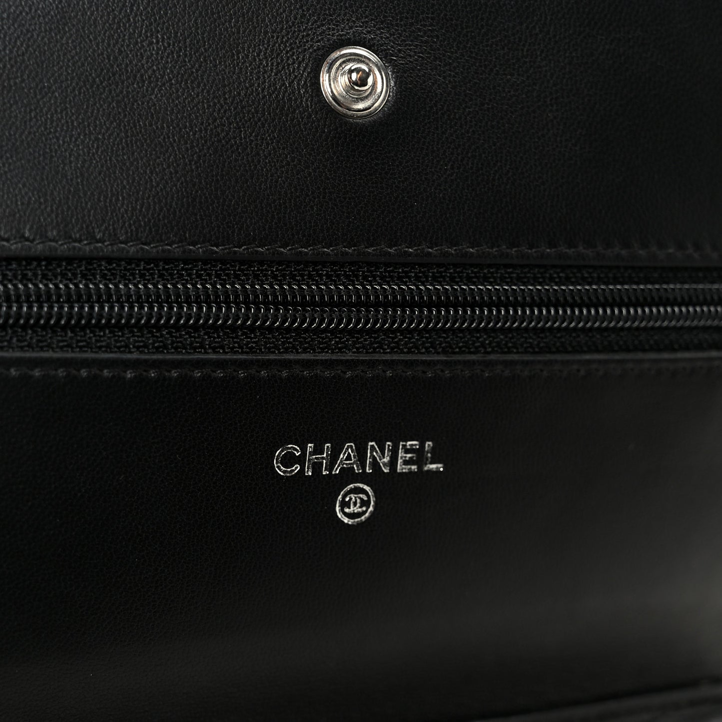 Lambskin Quilted Wallet On Chain WOC Black