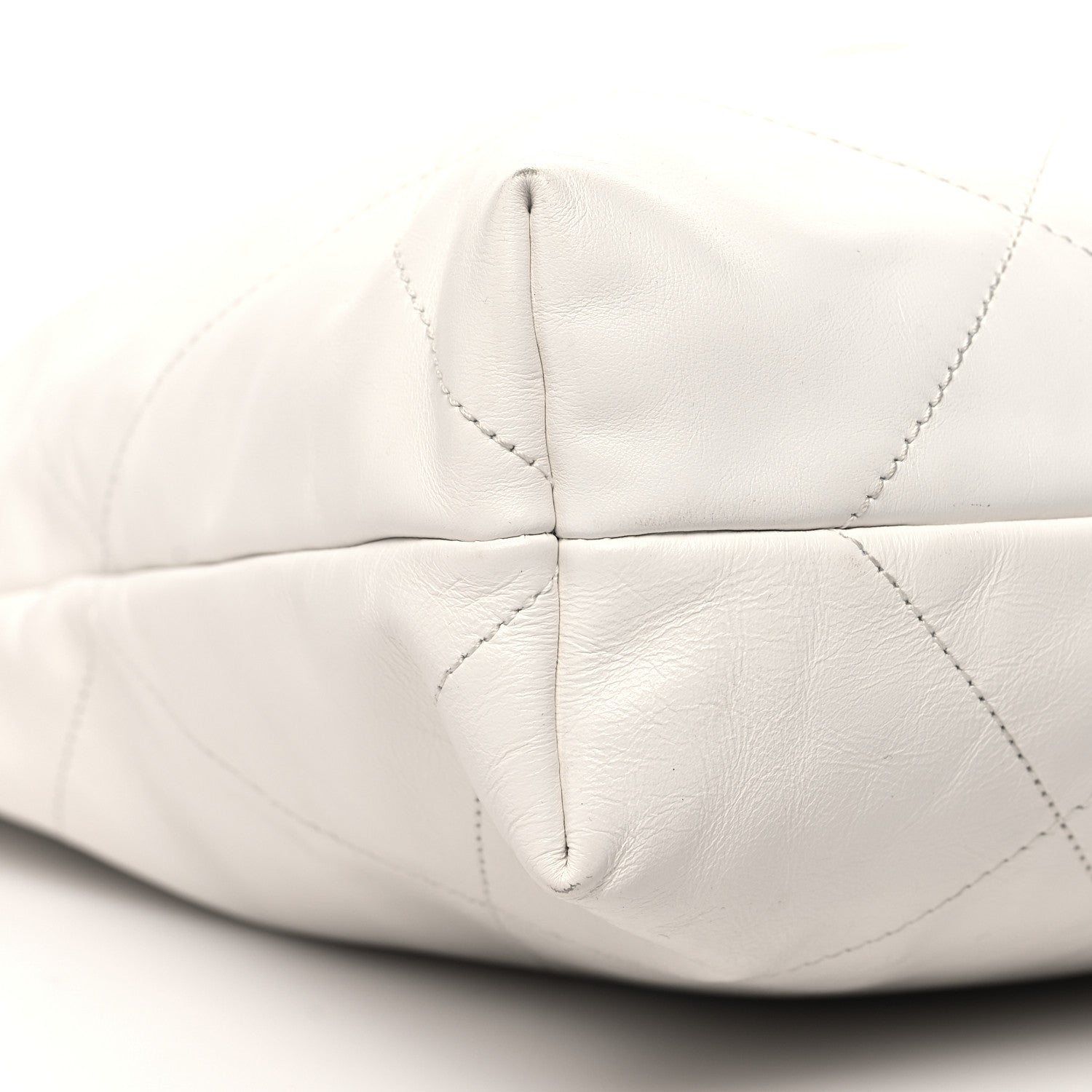Chanel Shiny Calfskin Quilted Chanel 22 White 10 of 11