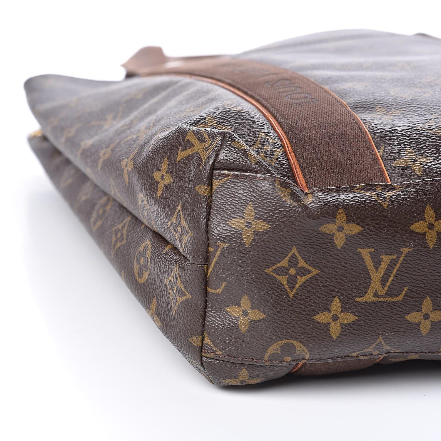 Louis Vuitton Monogram Cabas Beaubourg 8 of 10