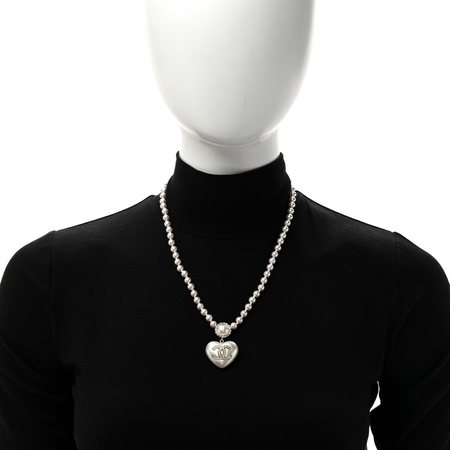 Pearl Crystal CC Heart Short Necklace Pearly White Gold