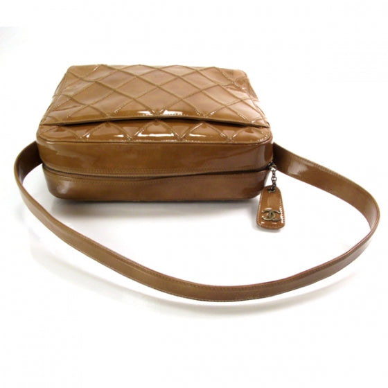 Chanel Patent Diamond Stitch Shoulder Bag 6 of 11