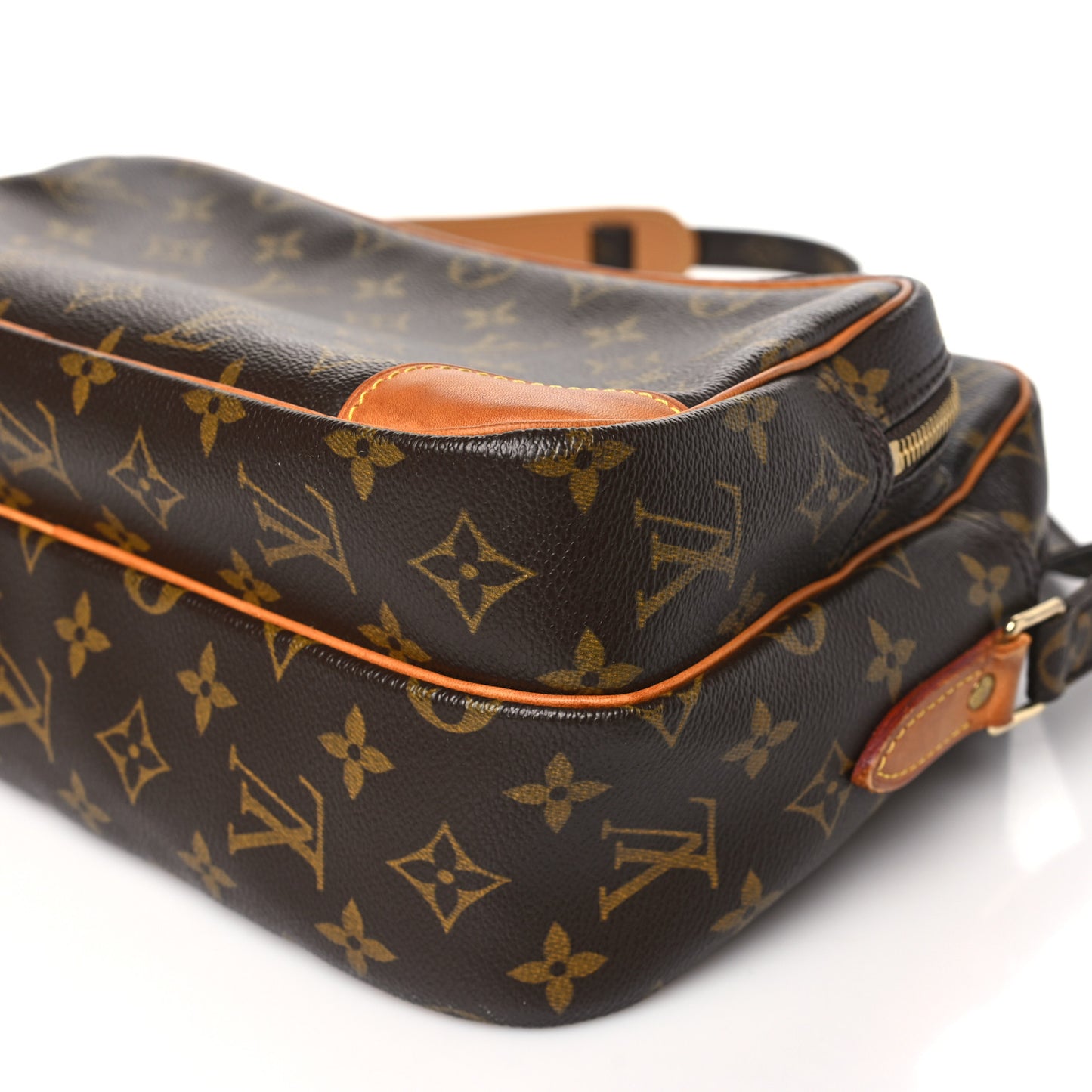 Monogram Nil 28