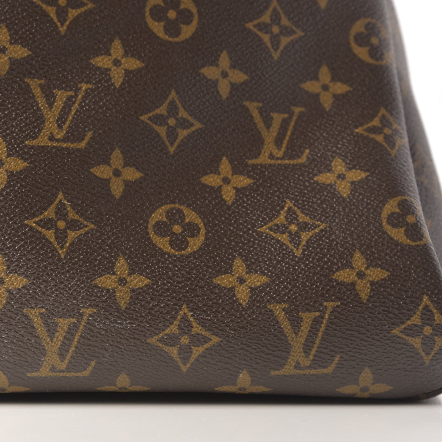 Monogram Artsy MM