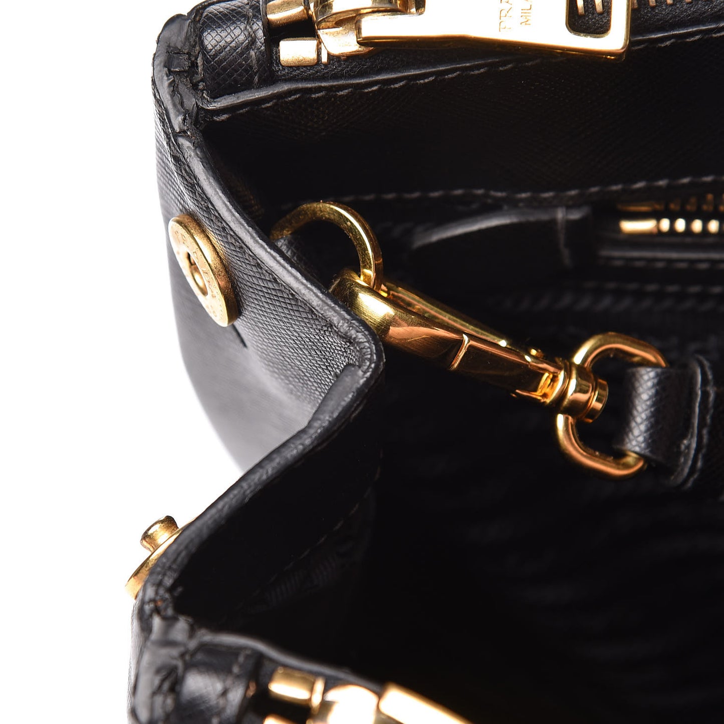 Saffiano Medium Galleria Double Zip Tote Black