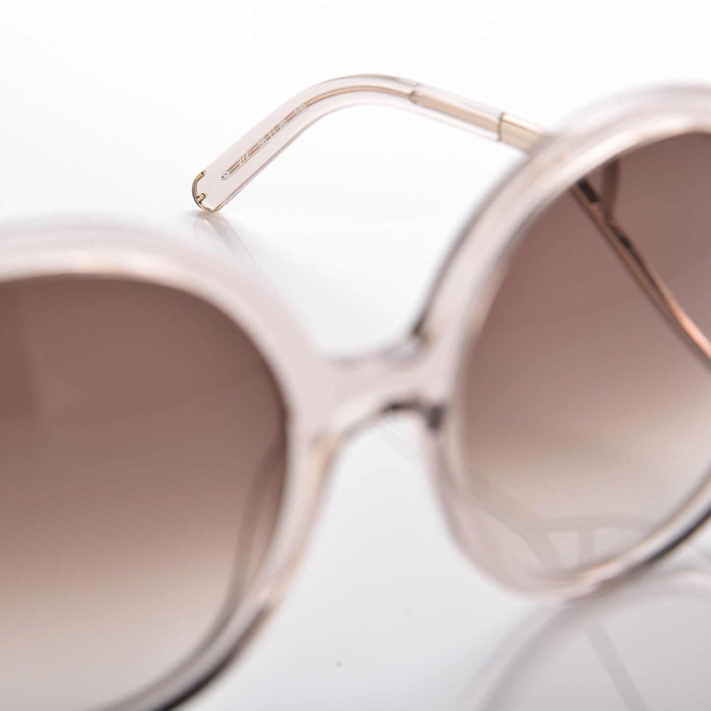 Jackson Oversized Round Sunglasses CE124S Turtledove