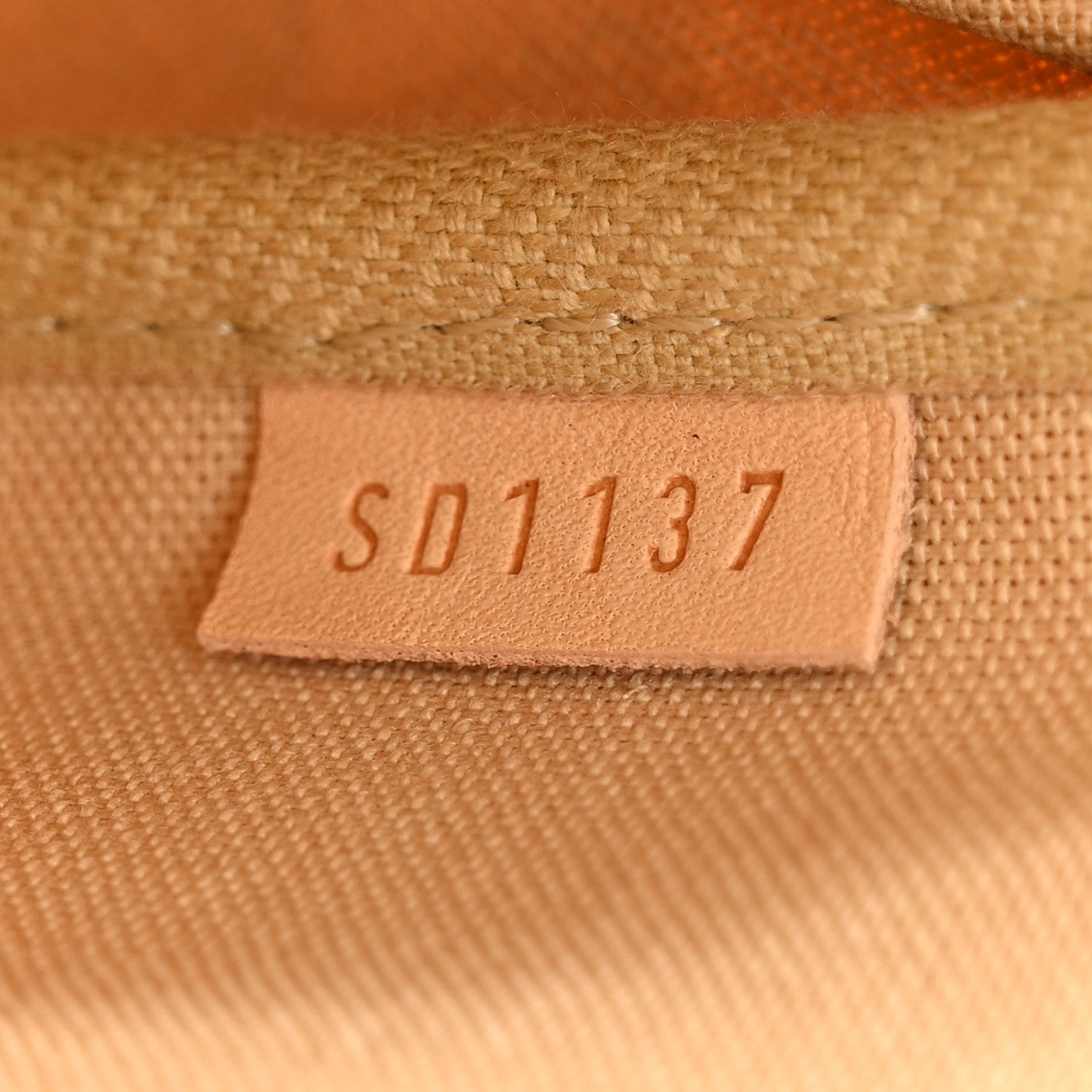 Louis Vuitton Damier Azur Favorite MM 8 of 12