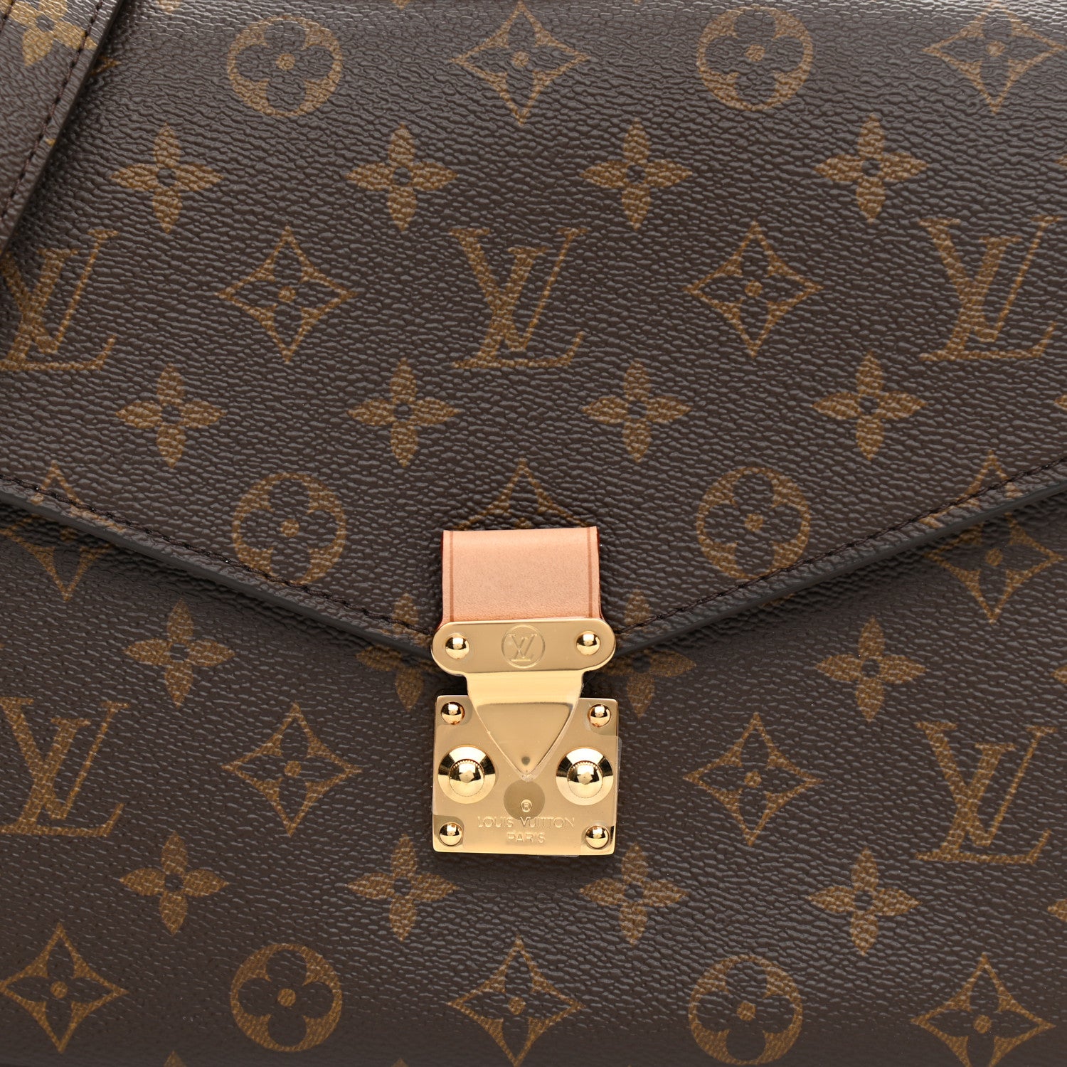 Louis Vuitton Monogram Pochette Metis 8 of 10