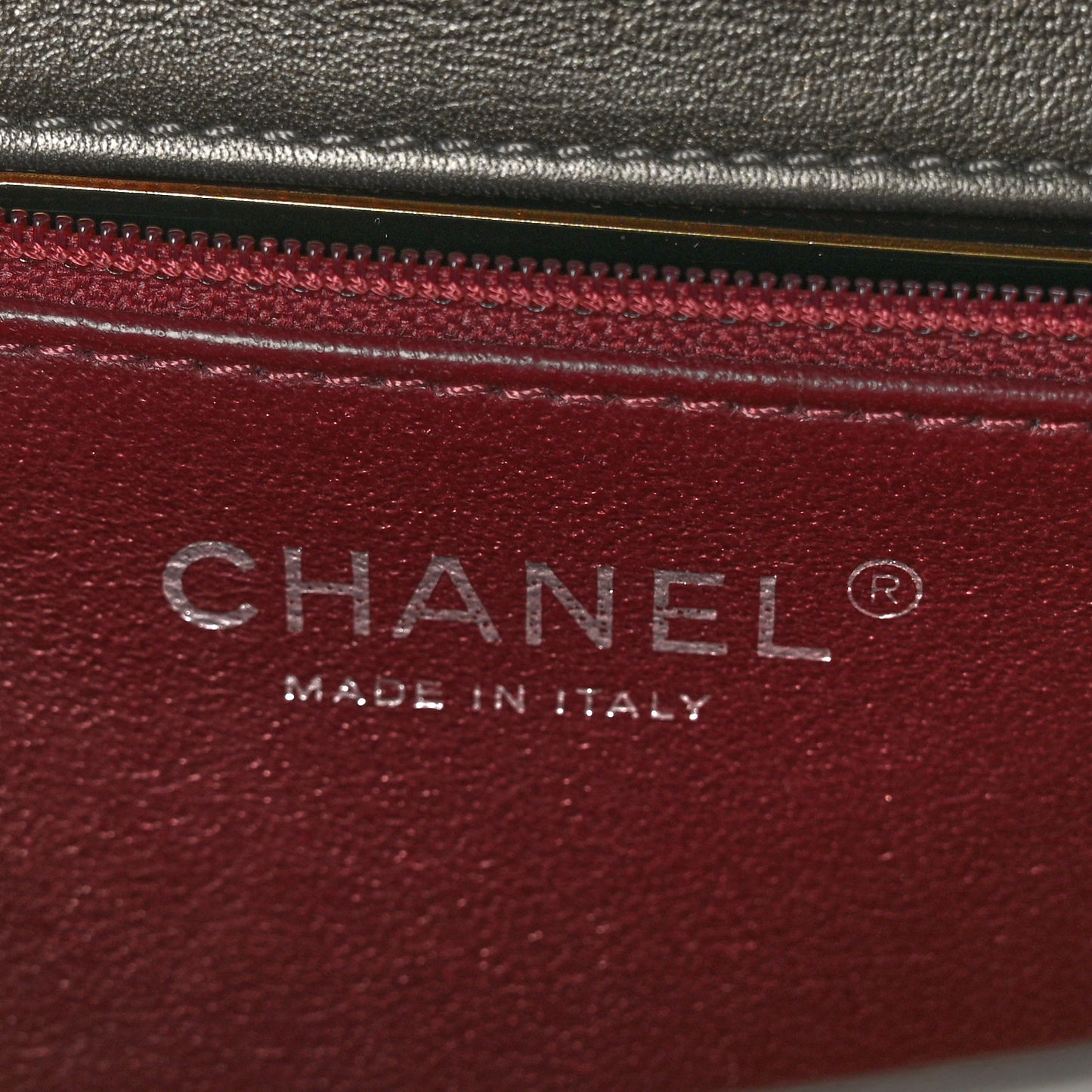 Calfskin Small Propeller Flap Charcoal