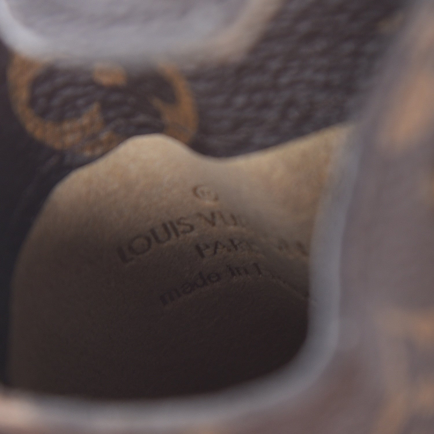 Louis Vuitton Monogram Sunglasses Case MM 5 of 7