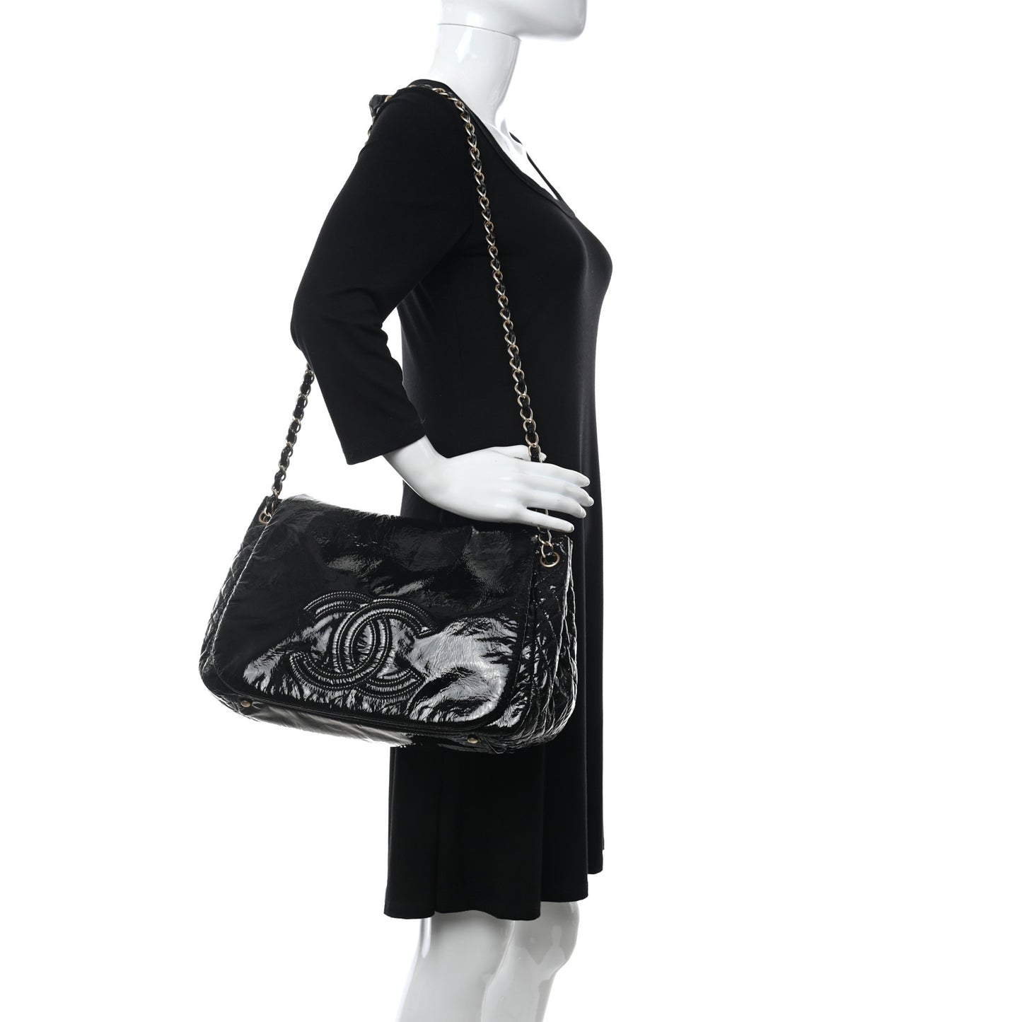 Vinyl XL Rock and Chain Flap Black