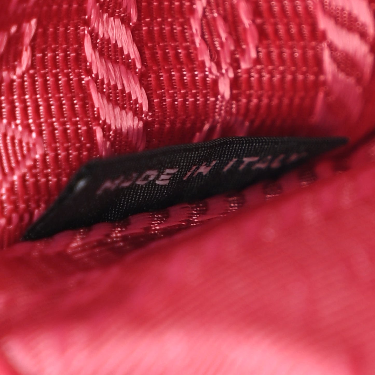 Saffiano Lux Micro Galleria Double Zip Tote Peonia