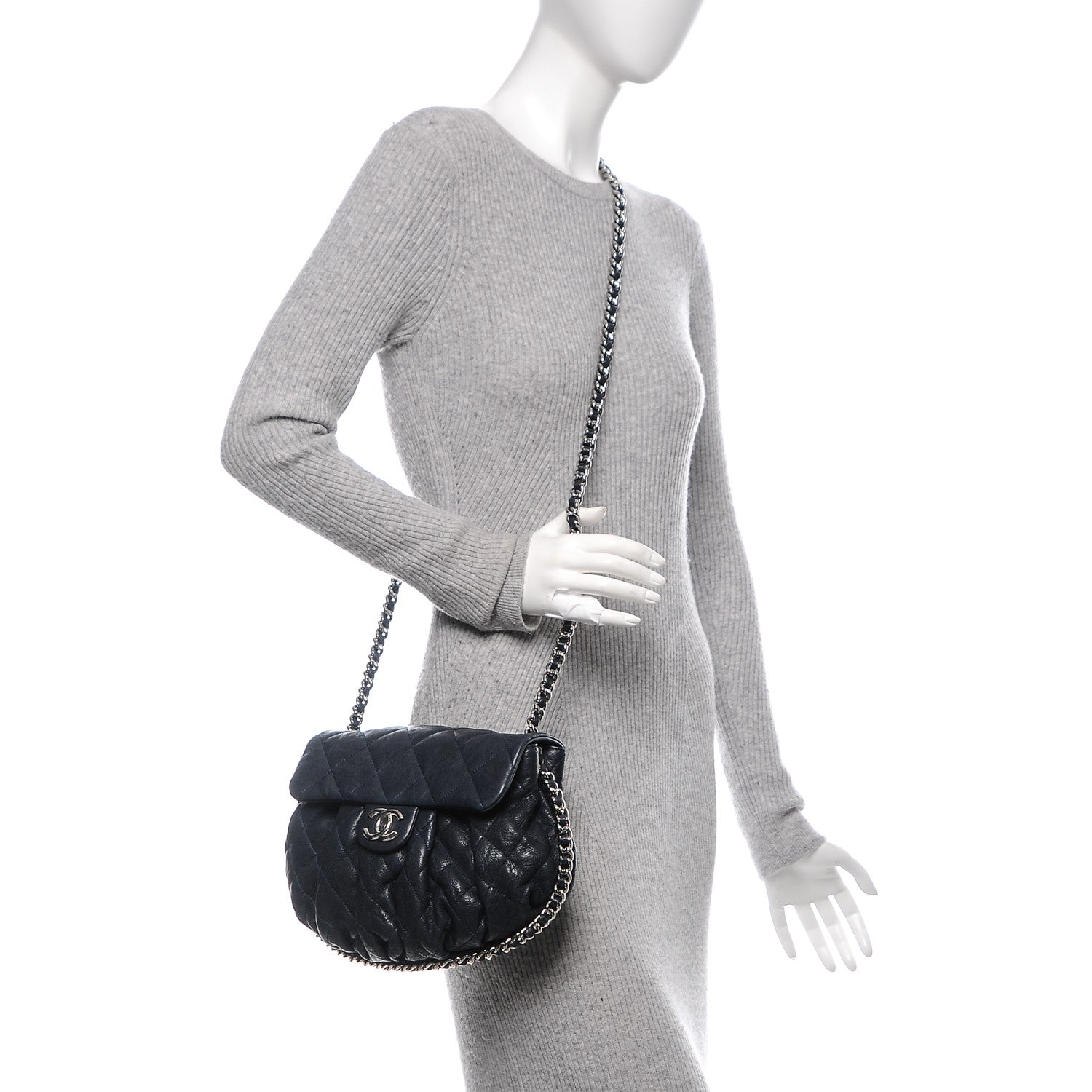 Chanel Washed Lambskin Quilted Medium Chain Around Messenger Navy Blue 2 of 7