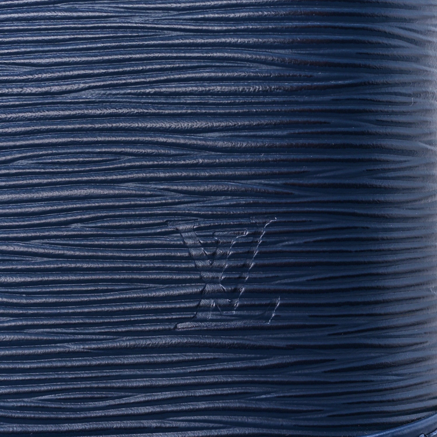 Louis Vuitton Epi Alma BB Indigo 7 of 14