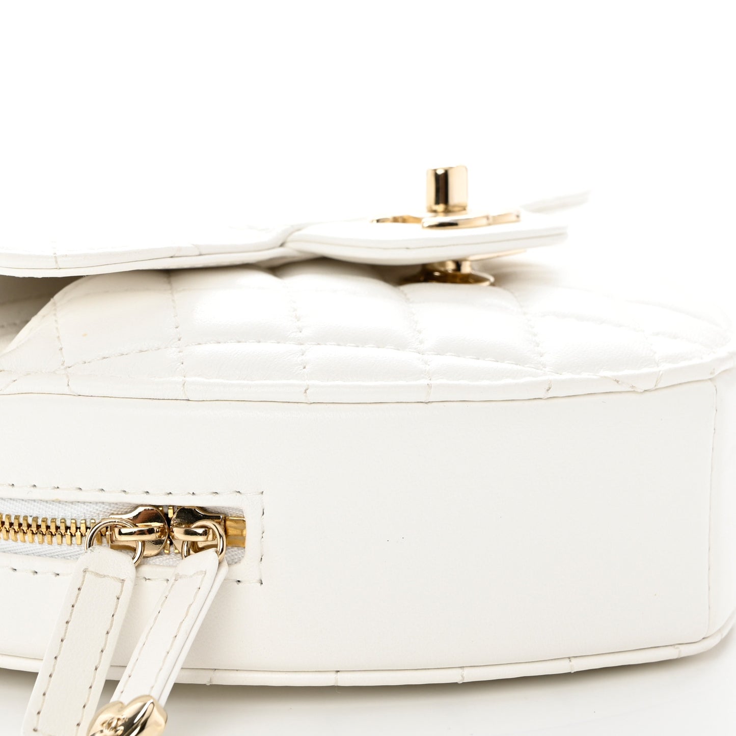 Lambskin Quilted CC In Love Heart Bag White