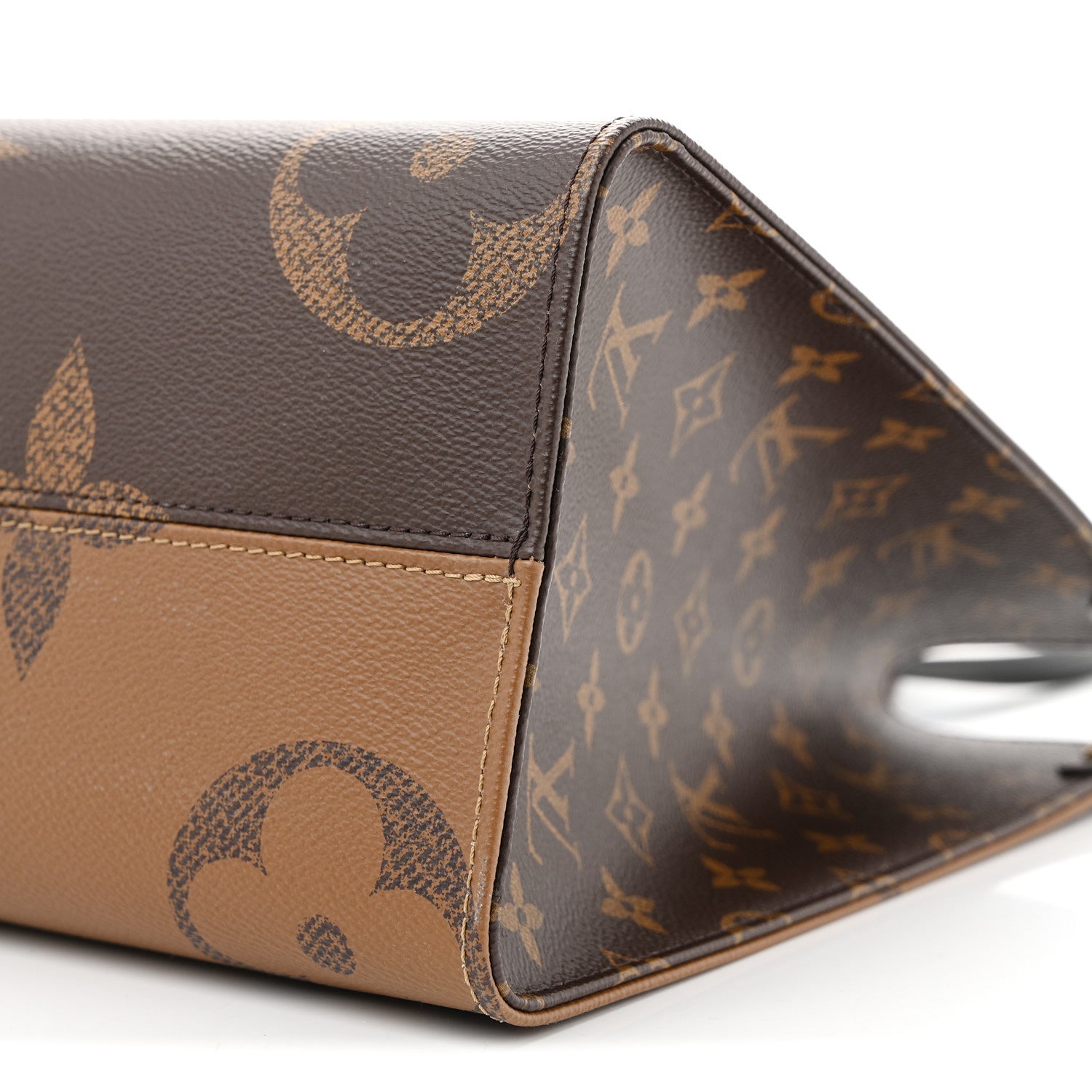 Louis Vuitton Reverse Monogram Giant Onthego MM 9 of 9
