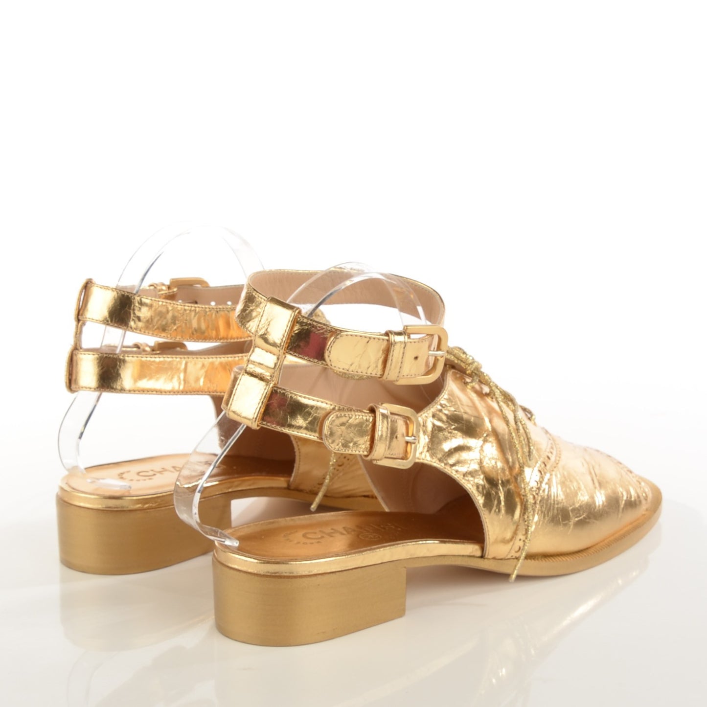 Metallic Crackled Lambskin Lace Up Sandals 40 Gold