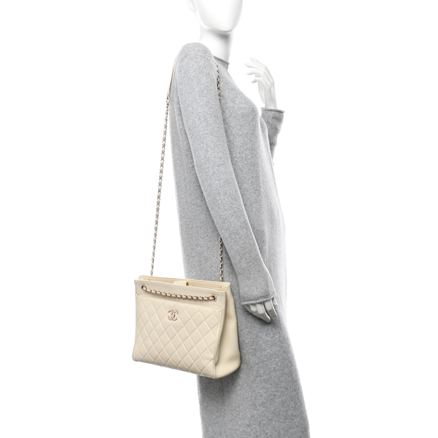 Chanel Caviar Quilted In Out Flap Shopping Tote White 3 of 17