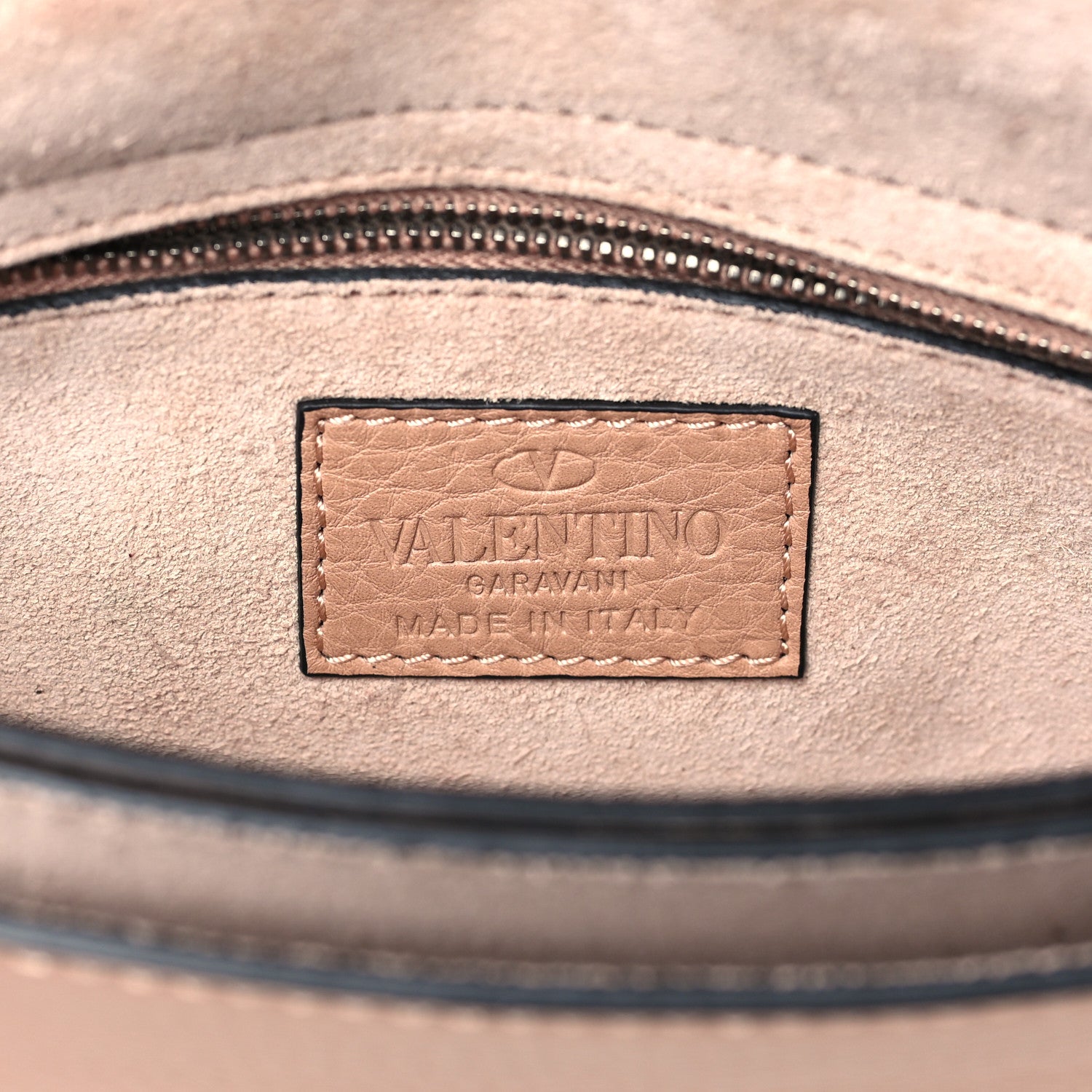 Valentino Garavani Pebbled Calfskin Rockstud Wristlet Clutch Soft Noisette 6 of 8