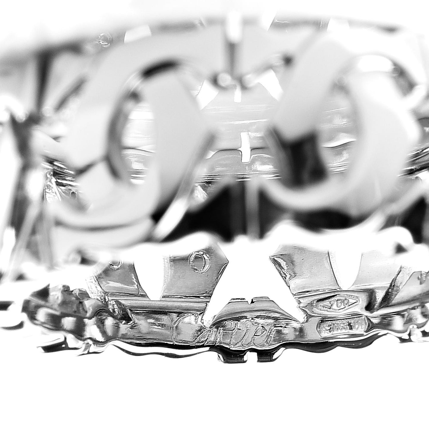 18K White Gold Entrelaces Ring 50 5.25