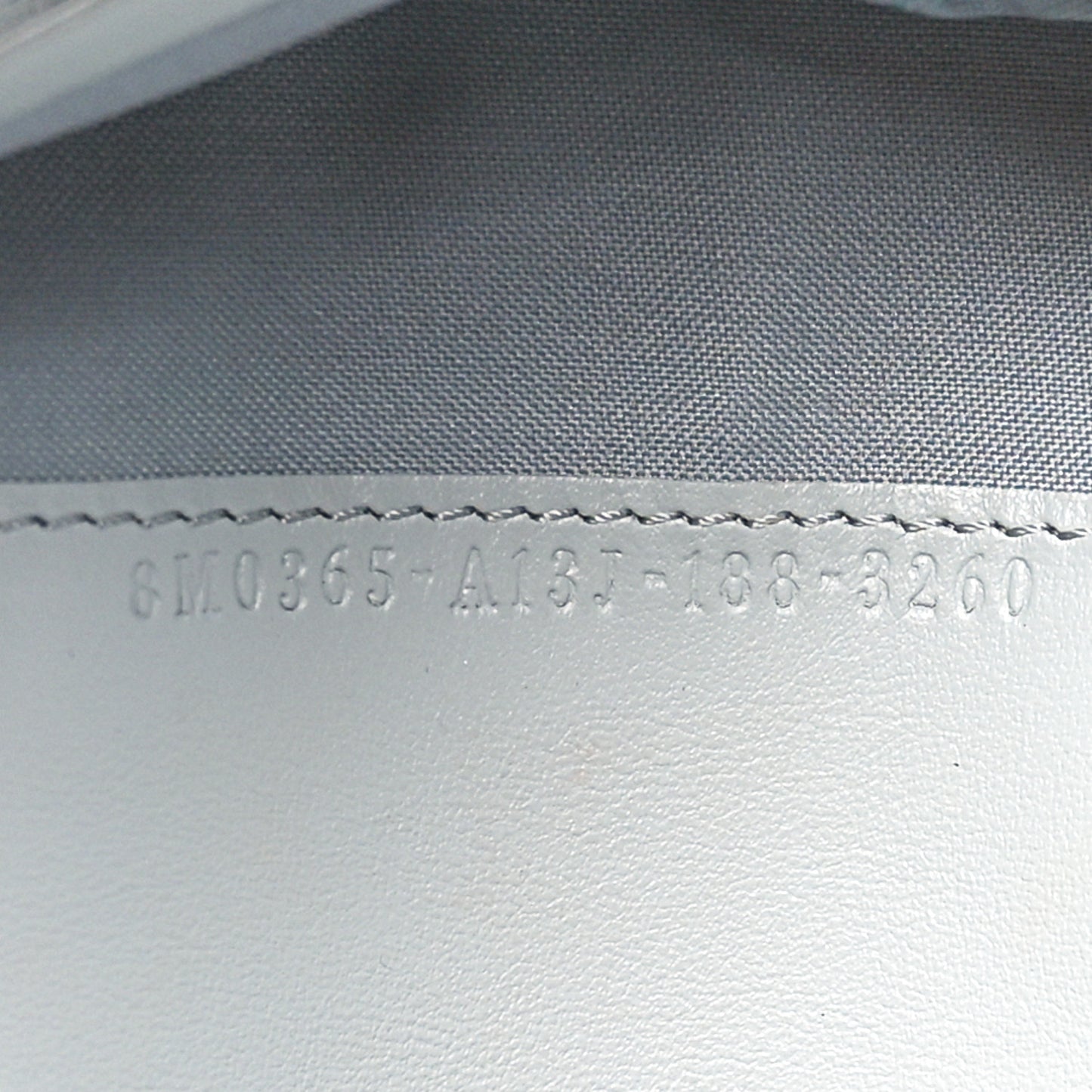 Vitello Liberty Fun Fair Studded Continental Wallet On Chain Grigio Perla Multicolor