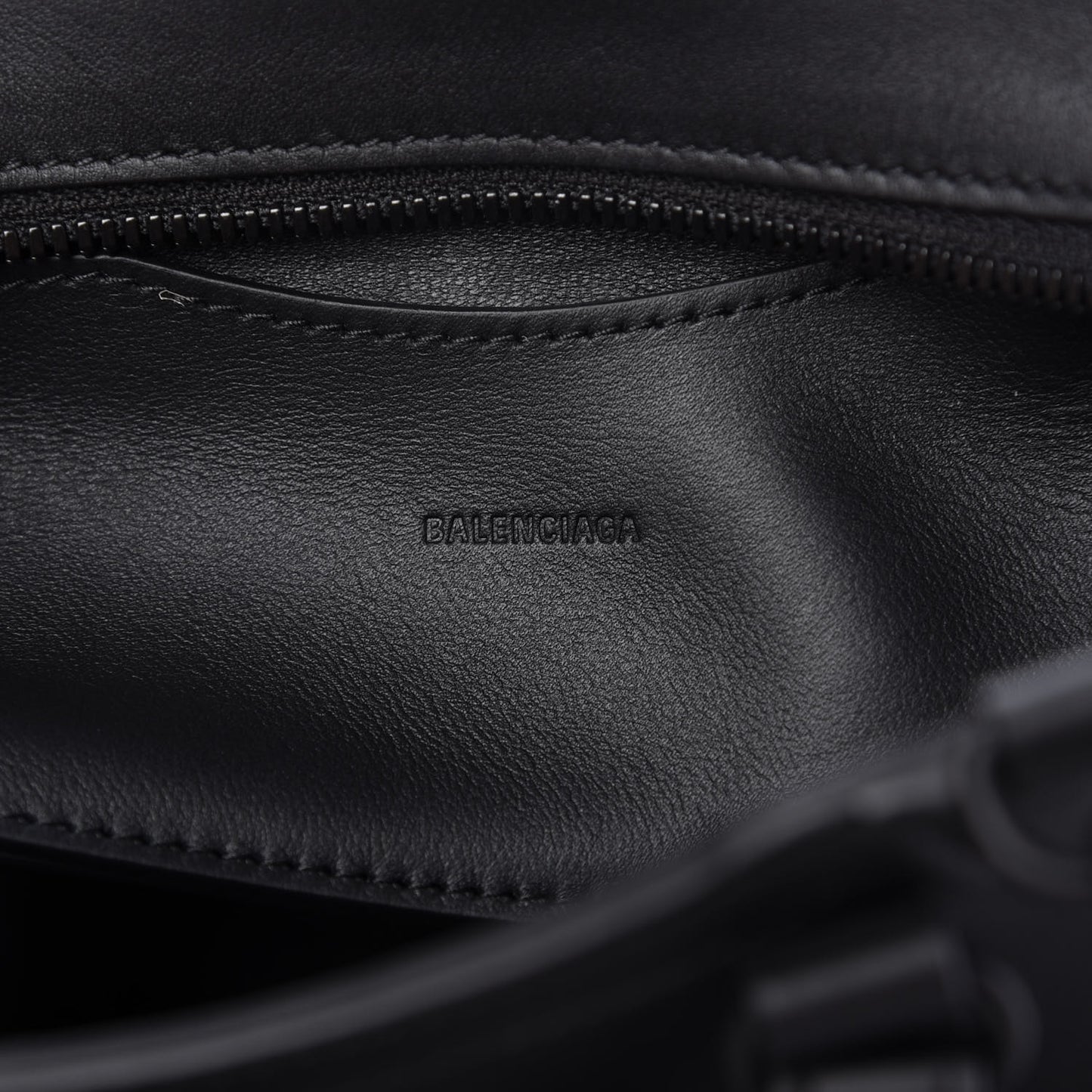Smooth Calfskin Neo Classic Black Hardware Mini City Black