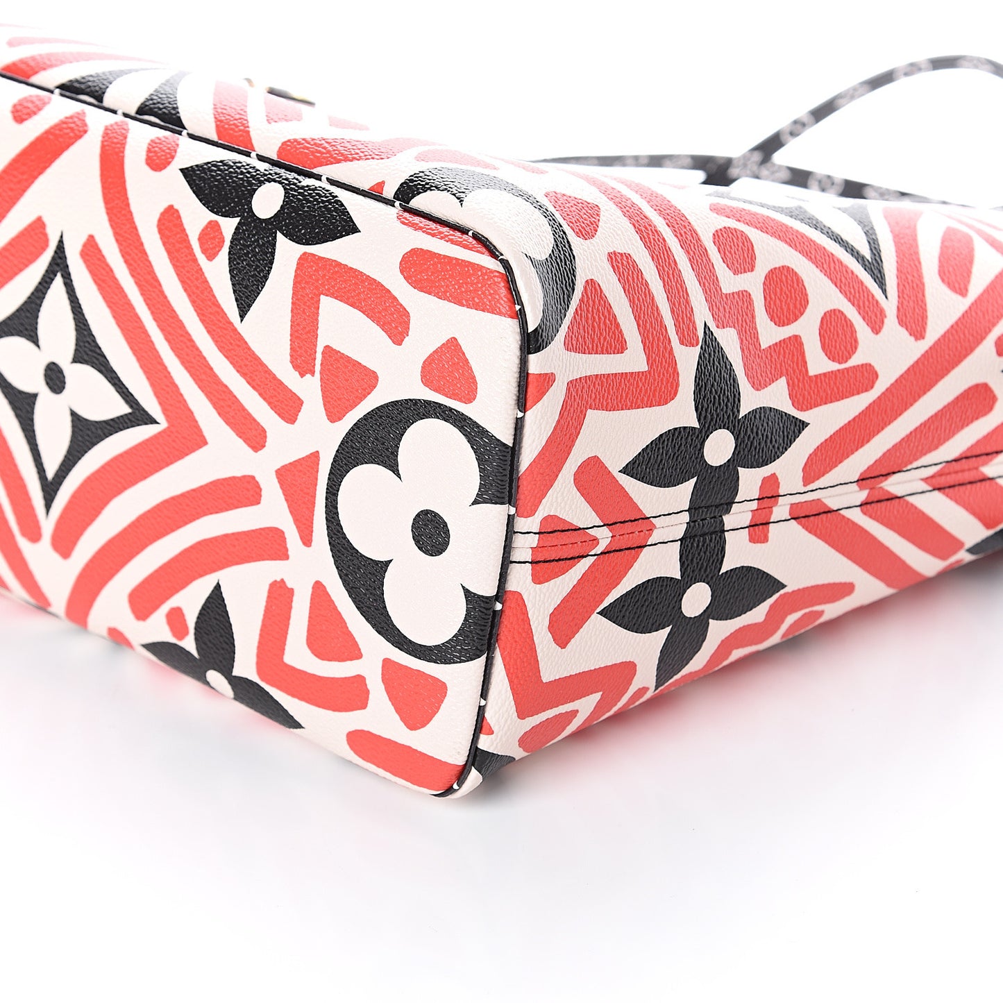 Monogram Giant Crafty Neverfull MM Creme Rouge Black