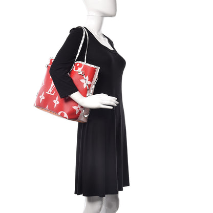 Louis Vuitton Monogram Giant Neverfull MM Rouge 2 of 9